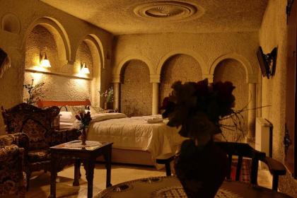 Safran Cave Hotel - image 13