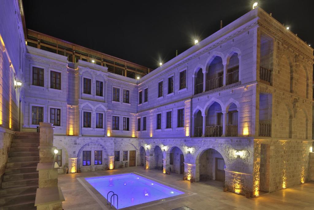 Grand Cappadocia Hotel - image 2