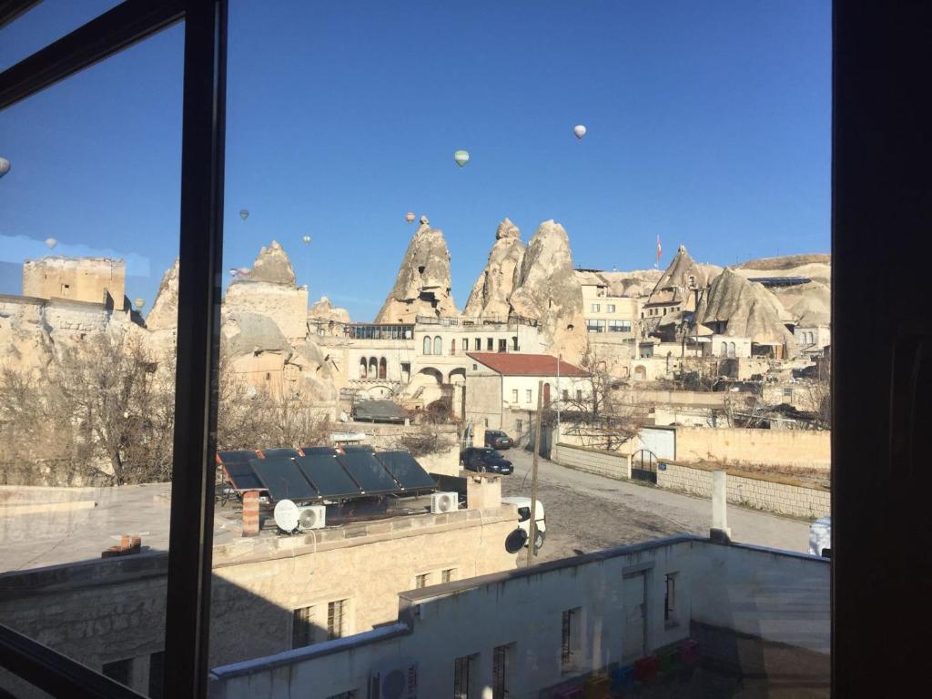 Cappadocia Ozbek Stone House - image 7