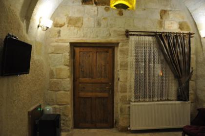 Çavuşin Cave House-Cappadocia - image 14